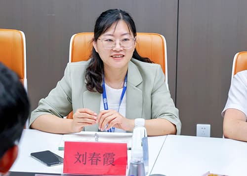 劉春霞技術總監(jiān)為與會嘉賓詳細介紹了斯坦德科創(chuàng)密封性實驗室的現(xiàn)狀與未來規(guī)劃
